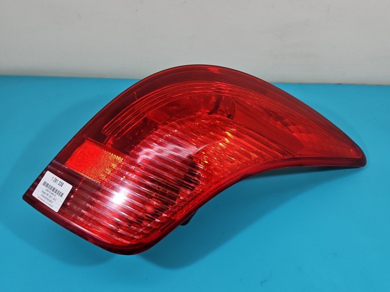 Lampa tył prawa Peugeot 308 I kombi