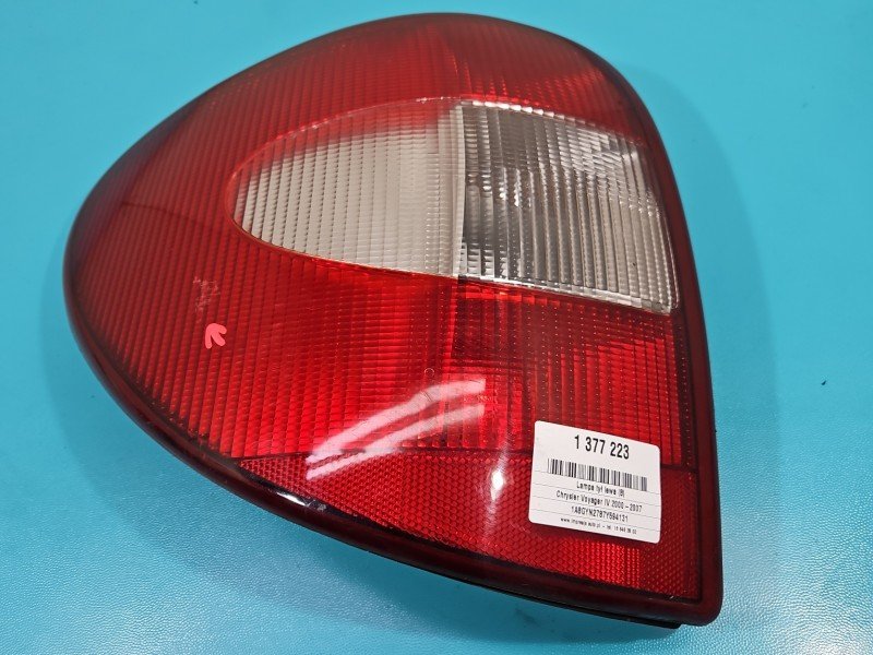 Lampa tył lewa Chrysler Voyager IV HB