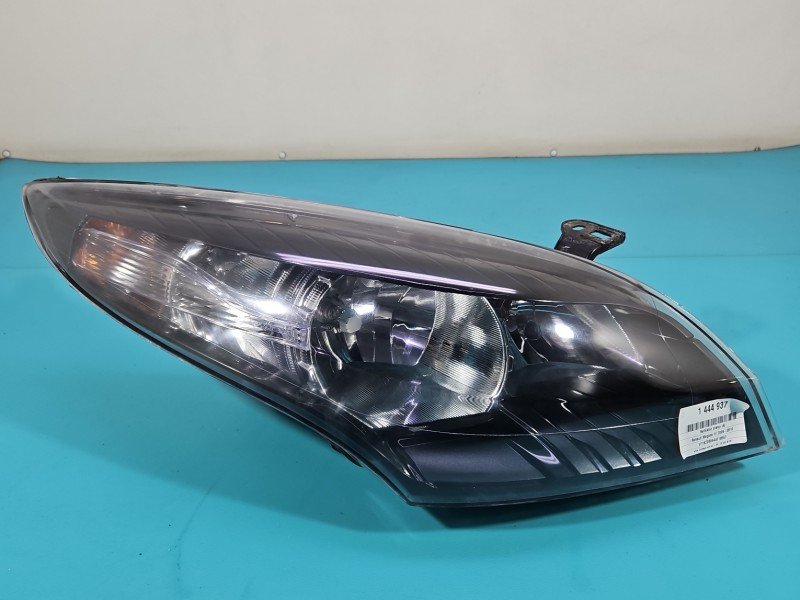 Reflektor prawy lampa przód Renault Megane III EUROPA Reflektor prawy lampa przód Renault Megane III EUROPA