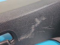 Osłona ZAŚLEPKA PLASTIK Producent części: Seat, PARAPET BOCZKA BAGAZNIKA , RYSY Seat Ateca 575867761