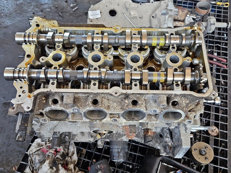 Głowica Dacia Dokker 1.6 16V