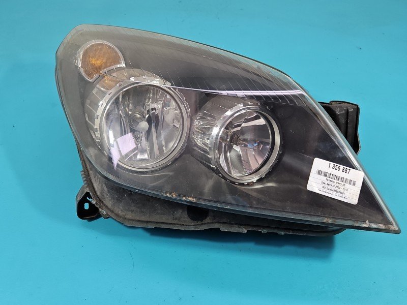 Reflektor prawy lampa przód Opel Astra III H EUROPA