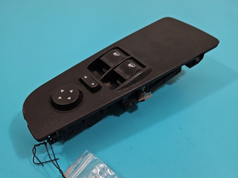 Przełącznik szyb Fiat Grande Punto 735380444 Producent części: FIAT, 2X SZYBA EU