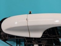 Klamka przód prawa zewnętrzna Ford Fiesta Mk8 biały HH