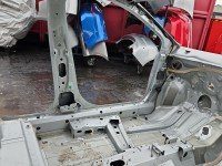 Próg lewy SŁUPEK ŚRODKOWY B Opel Astra V K HB 5d srebrny Z176