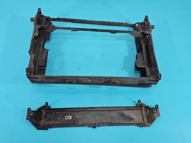 WZMOCNIENIE CZOŁOWE Pas przedni Bmw f10 f11 8509171, 7804619