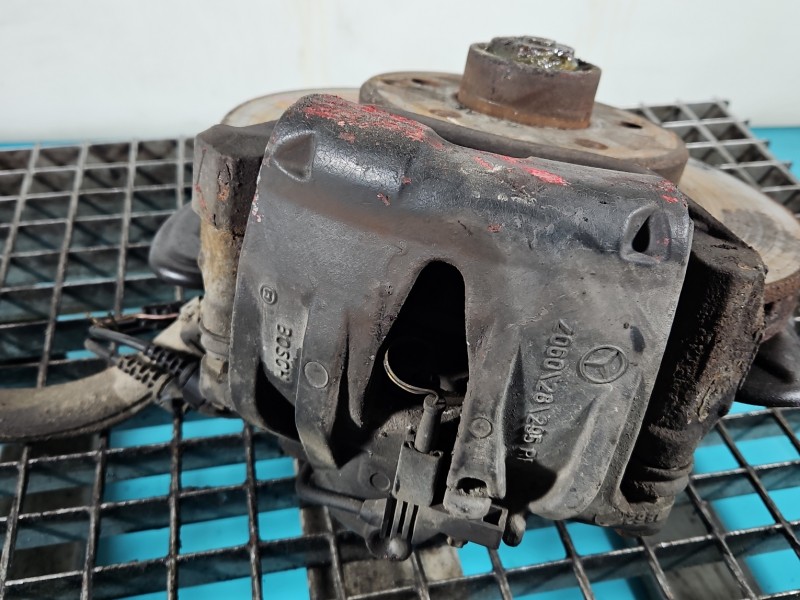 Zacisk przód prawy Mercedes W211 2.7 cdi