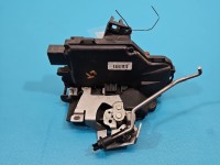 Zamek tył lewy 8E0839015C Audi A4 B6 Producent części: Audi, 7PIN
