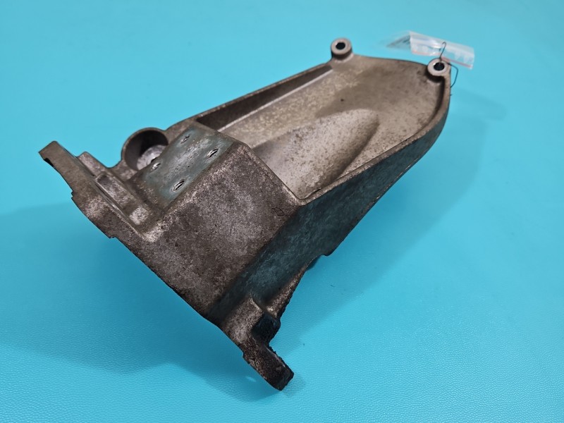 Łapa skrzyni biegów Volvo V40 II 12- 31370633 2.0 D4