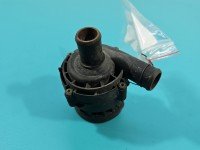 Pompka obiegu wody pompa Mercedes W213 2.0 CDI A2118350364