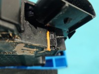 Zamek tył prawy 81420-A6000 Hyundai I30 II 12-16 Hyundai, Uszkodzony plastik maskujący.