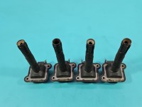 Cewka zapłonowa Audi A8 D2 058905105 3.7 V8 Producent części: Audi, 4 sztuki, komplet, uszkodzona osłona gumowa