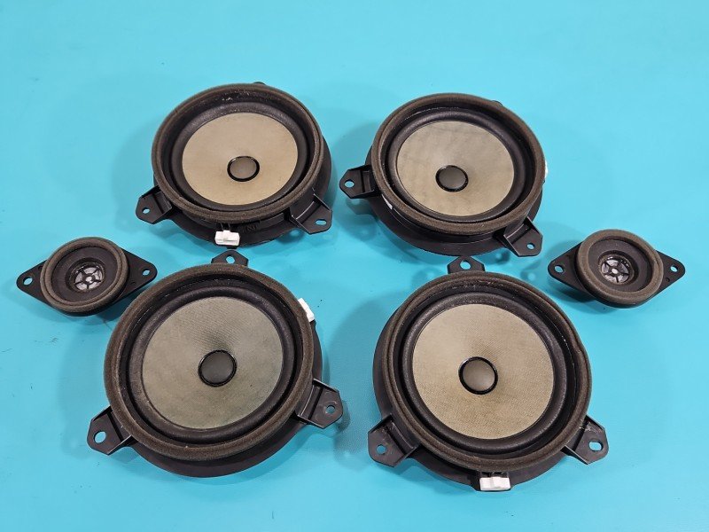 Głośniki komplet Toyota Rav4 IV 86160-52331, 86160-52340 Głośniki komplet Toyota Rav4 IV 86160-52331, 86160-52340
