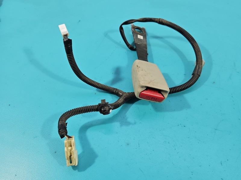 Pas bezpieczeństwa przód prawy pasażera Toyota Land Cruiser 120 J120