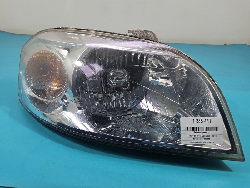 Reflektor prawy lampa przód Chevrolet Aveo T250 EUROPA