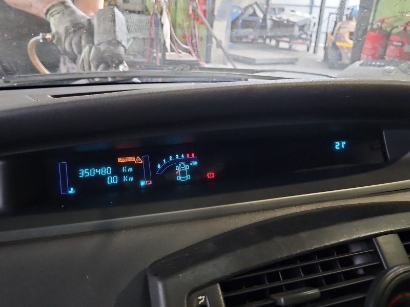 Licznik Renault Scenic II P8200365607D 1.6 16V EUROPA
