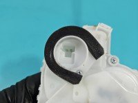 Zamek tył lewy 82302-54P02 Suzuki Vitara II 2015- Suzuki, HB 5D 2pin