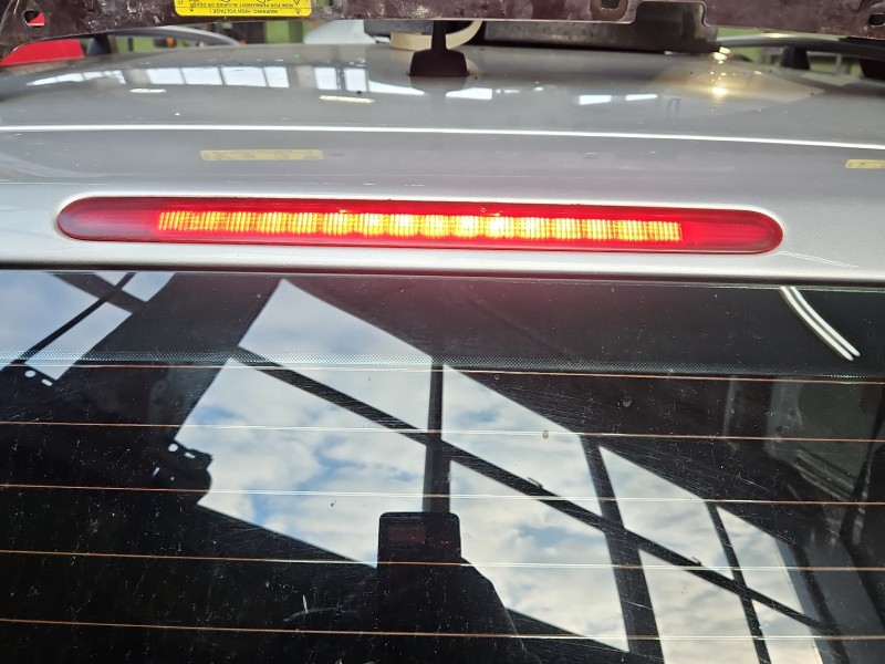 TRZECIE ŚWIATŁO STOP STOPU Vw Touran I HB