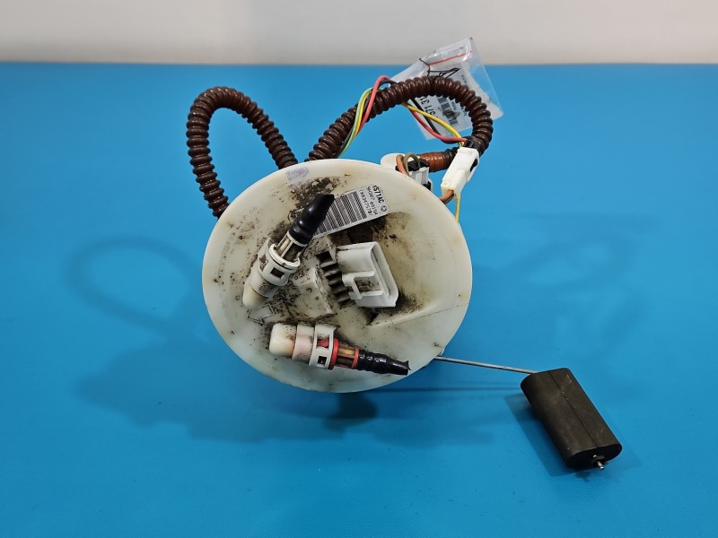 pompka Pompa paliwa Ford Mondeo Mk3 1.8 16V 1S71AC-9H307