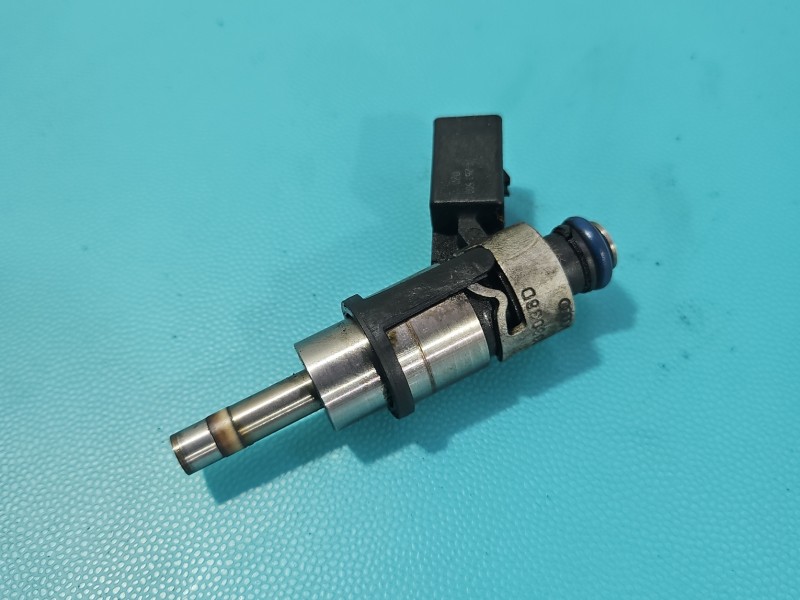 Wtryskiwacz listwa wtryskowa 0261500020, 06F906036A Vw Passat B6 2.0 TSI 200KM