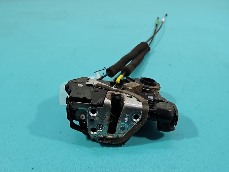 Zamek przód prawy Toyota Land Cruiser 120 J120 EUROPA TOYOTA, 6pin