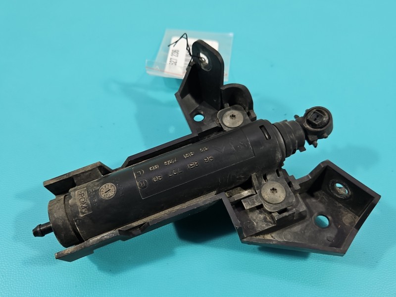 Spryskiwacz reflektora lewy Peugeot 5008 9685172680 xenon