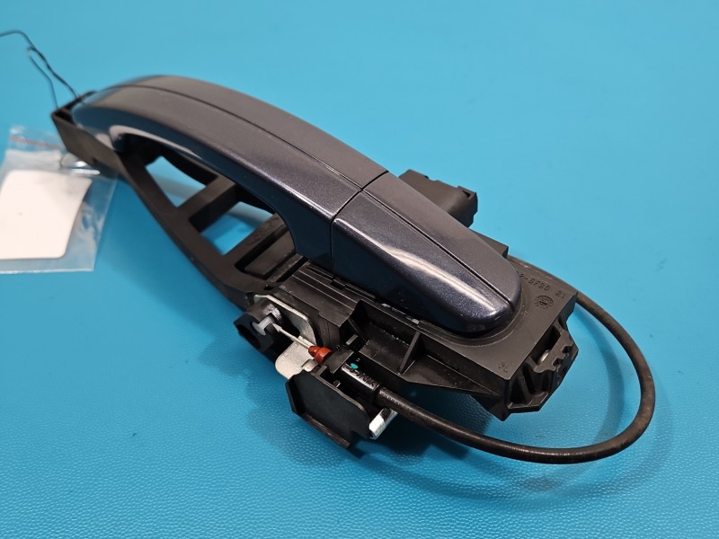 Klamka przód prawa zewnętrzna Ford Focus Mk3