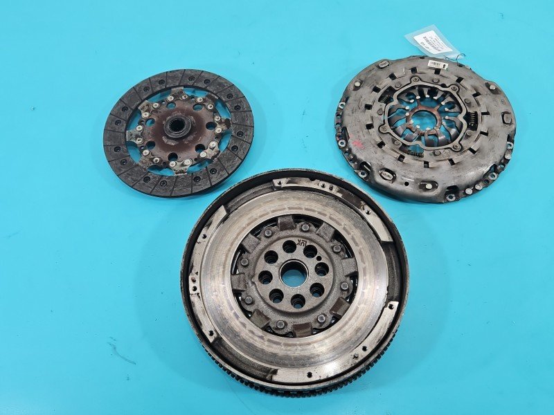 Dwumasa Koło dwumasowe Renault Scenic III 123102067R 1.6 dci