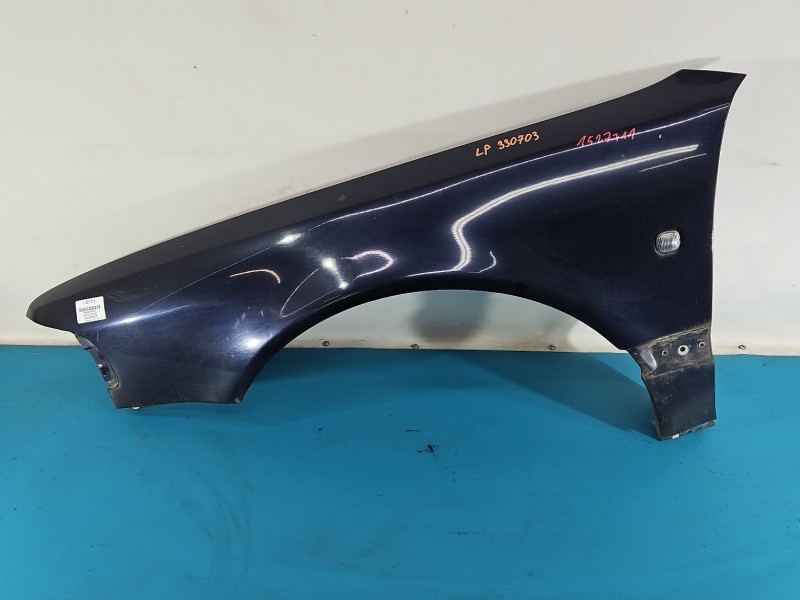 Błotnik przód lewy Audi A8 D2 LZ5L