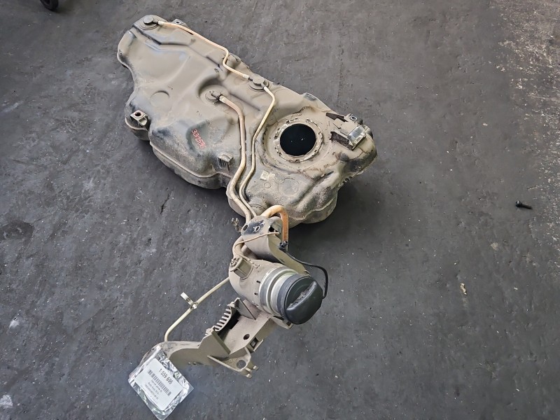 Zbiornik paliwa bak Skoda Scala 2019- 1.5 TSI (DXDB)