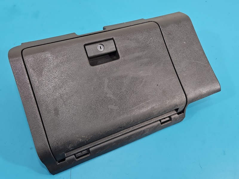 Schowek pasażera Isuzu D-Max II 11-19 EUROPA