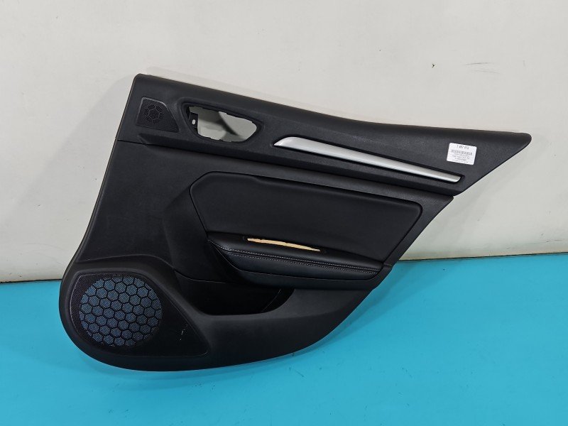 Tapicerka drzwi tył prawa boczek Renault Megane IV 829A00823R
