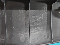Tapicerka klapy tył boczek bagażnika tylnej Citroen C-Crosser 7224A019