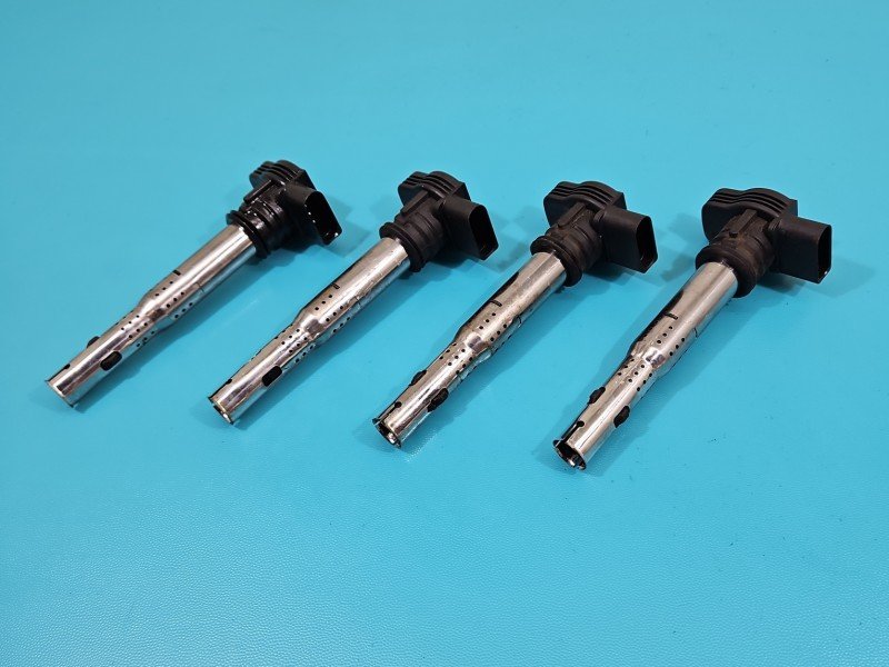 Cewka zapłonowa Audi A4 B6 0040102033 2.0 FSI Cewka zapłonowa Audi A4 B6 0040102033 2.0 FSI