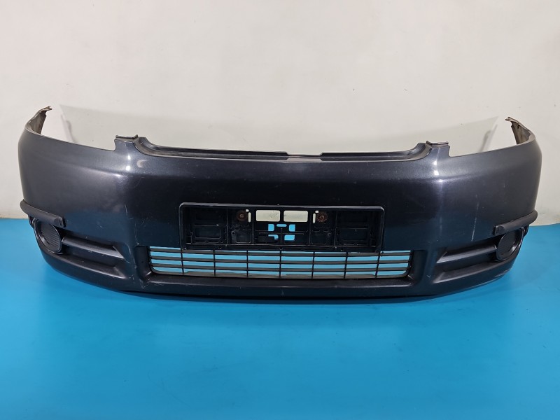 Zderzak przód Toyota Avensis Verso grafitowy