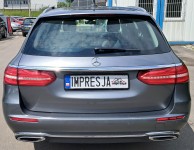 Zderzak tył Mercedes W213 szary 992 kombi