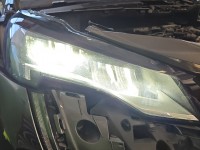 Reflektor prawy lampa przód Peugeot 5008 II 17-24 EUROPA 9836230180
