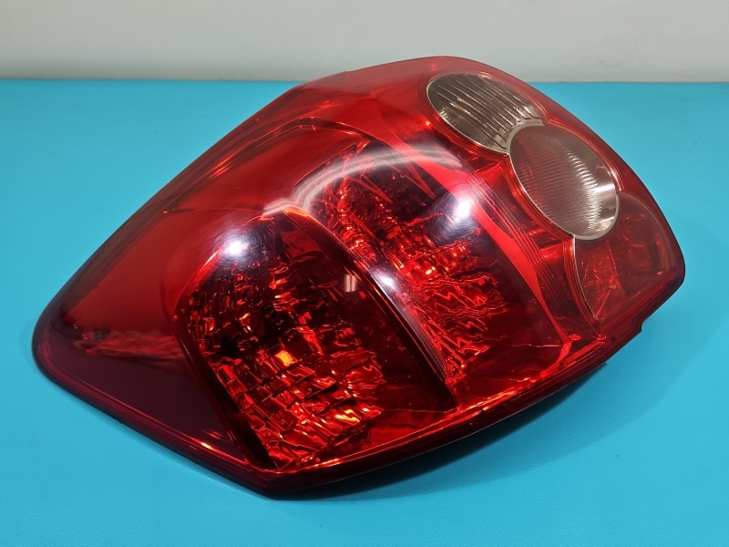 Lampa tył lewa TOYOTA, 06-09 Toyota Auris I HB