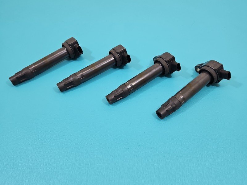 Cewka zapłonowa Jeep Compass I 06-16 04606824AC 2.0 16V Producent części: JEEP, 4 sztuki 3PIN