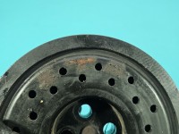 Koło pasowe wału korbowego Opel Astra V K 1.6 cdti (LWQ)