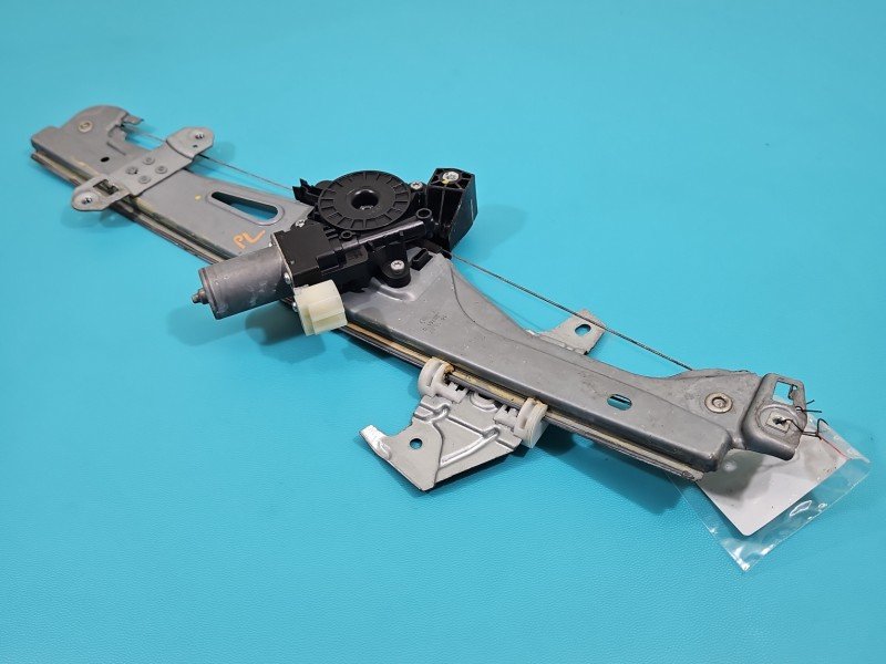 Podnośnik przód lewy Suzuki Sx4 S-Cross 13-21 83460-61M10 5d HB