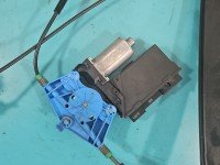 Podnośnik przód lewy Audi A4 B7 0130821765