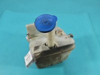 Zbiornik Zbiorniczek płynu spryskiwacza Toyota Avensis II T25