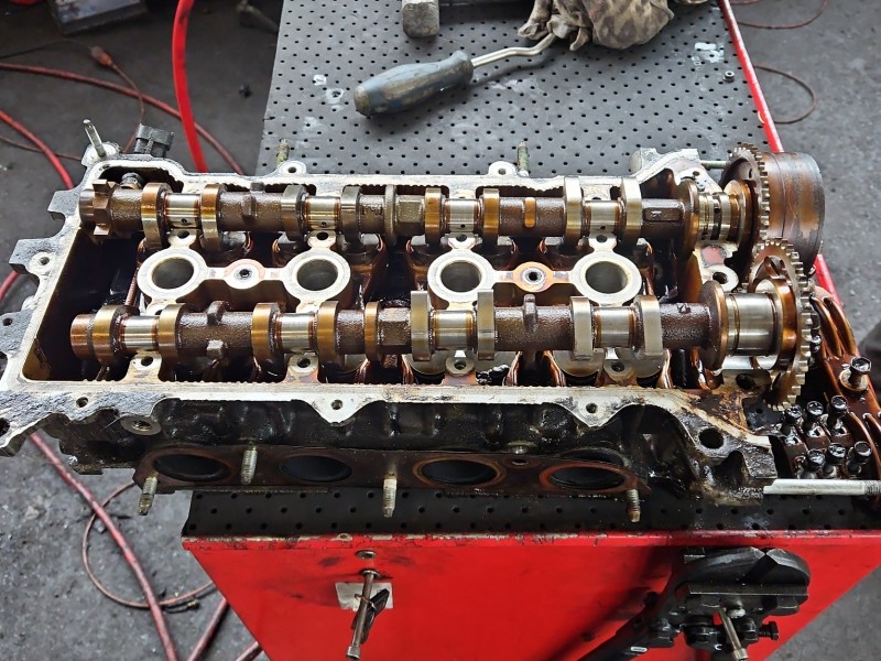 Głowica Toyota Corolla E11 1.4 vvti