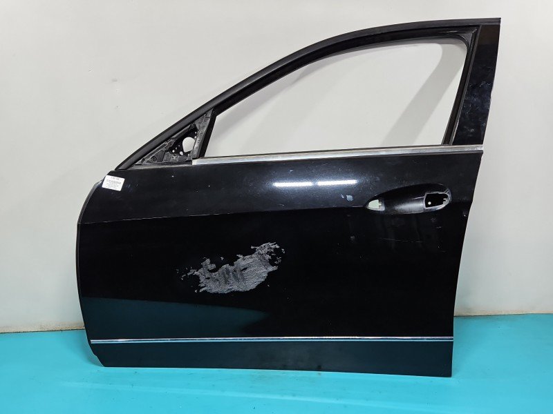 DRZWI PRZÓD LEWE KIEROWCY Mercedes W212 4d czarny c197