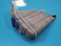 Zbiorniczek Zbiornik wyrównawczy AUDI A4 B8 2.0 TDI (CAGA)