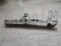 WÓZEK KOŁYSKA TRAWERS Sanki Belka silnika Toyota Auris I 1.6 VVTI