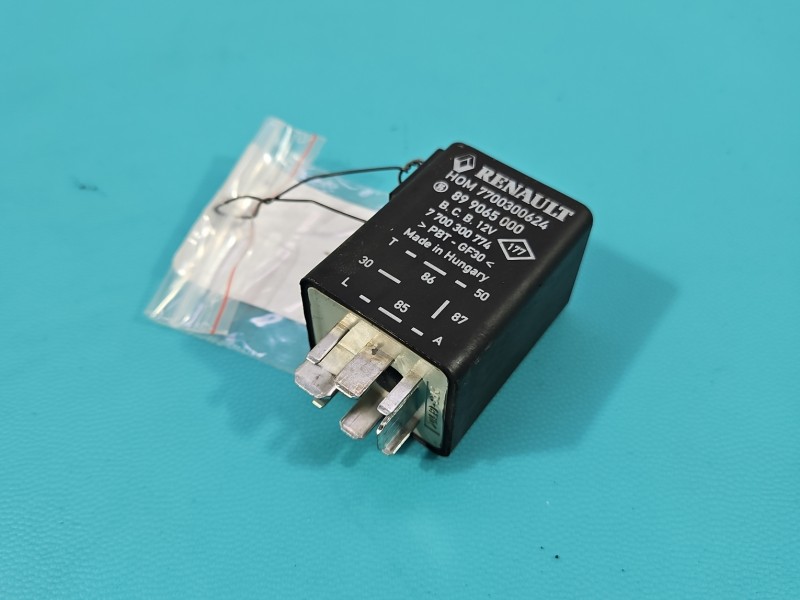 Przekaźnik świec żarowych Renault Master II 7700300624, 7700300774