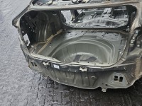 Pas tylny podłoga wanna bagażnika Toyota Corolla E21 19- sedan