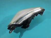 Reflektor lewy lampa przód Toyota Yaris III EUROPA